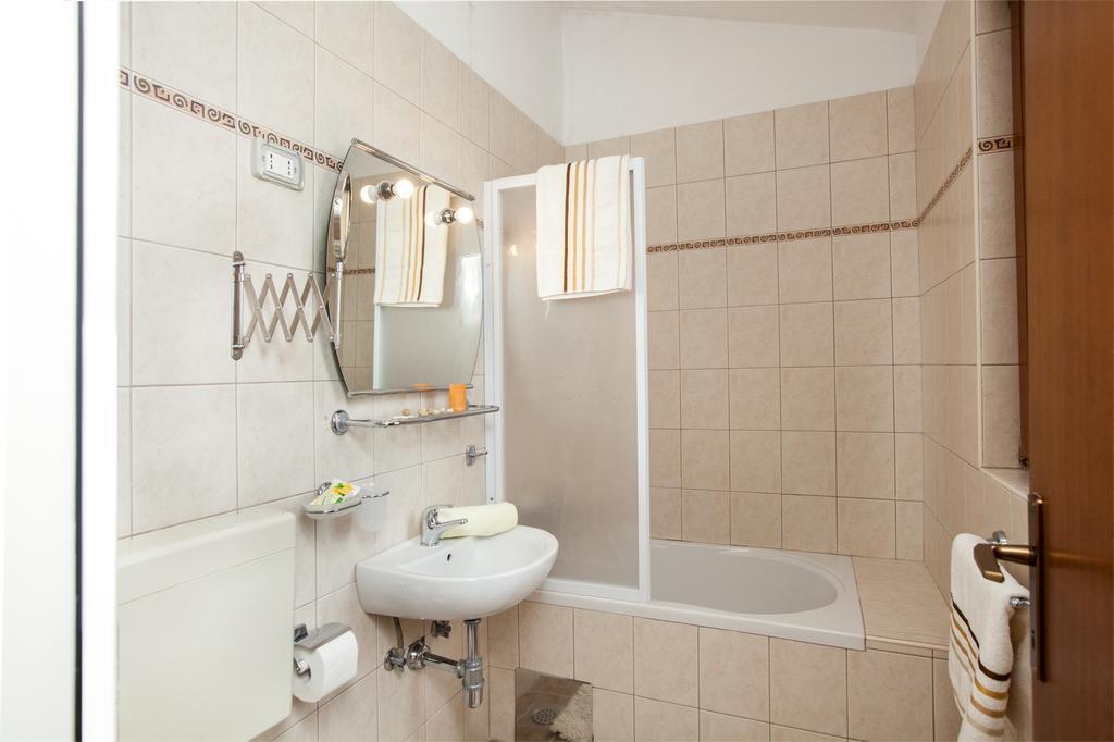 פאז'אנה B&B Moderno חדר תמונה