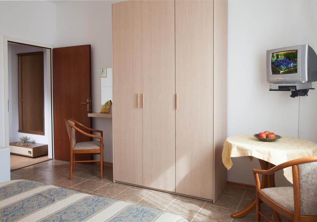 פאז'אנה B&B Moderno חדר תמונה